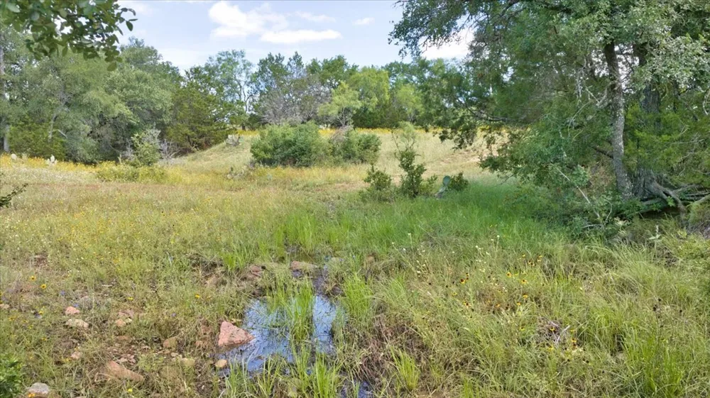 2144 CR 307 Kingsland, TX 78639