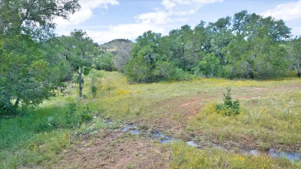 2144 CR 307 Kingsland, TX 78639