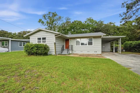 116 NW Hudson Drive
