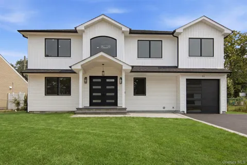 31 Underhill Avenue