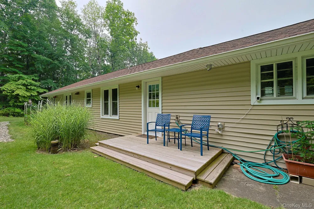 408 Field Road Red Hook, NY 12571