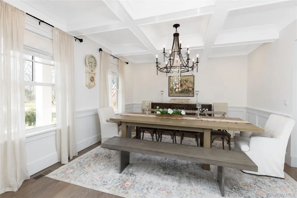 50 Quarter Road Westhampton, NY 11977