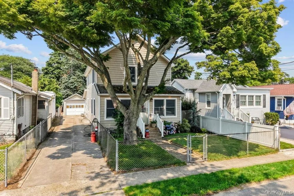 81 Wilson Avenue Amityville, NY 11701