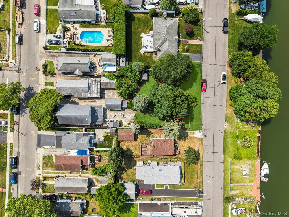 81 Wilson Avenue Amityville, NY 11701
