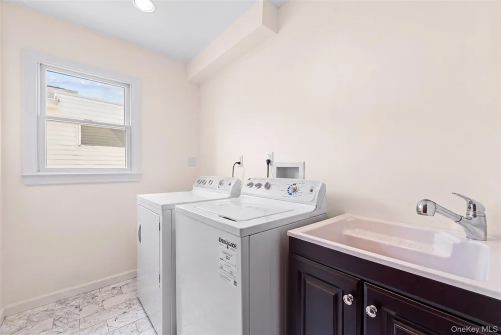 81 Wilson Avenue Amityville, NY 11701