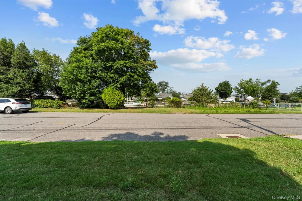 81 Wilson Avenue Amityville, NY 11701