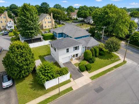 3 Soundview Street