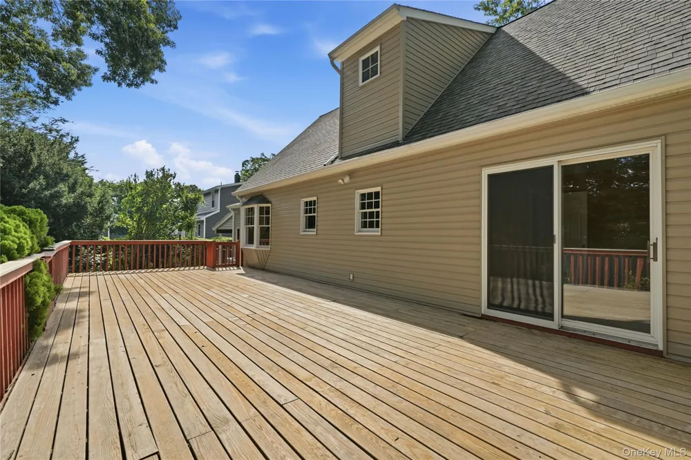 901 Liberty Street Bohemia, NY 11716