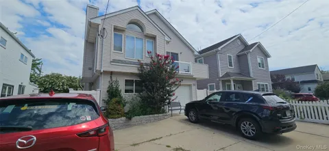 558 Lincoln Boulevard