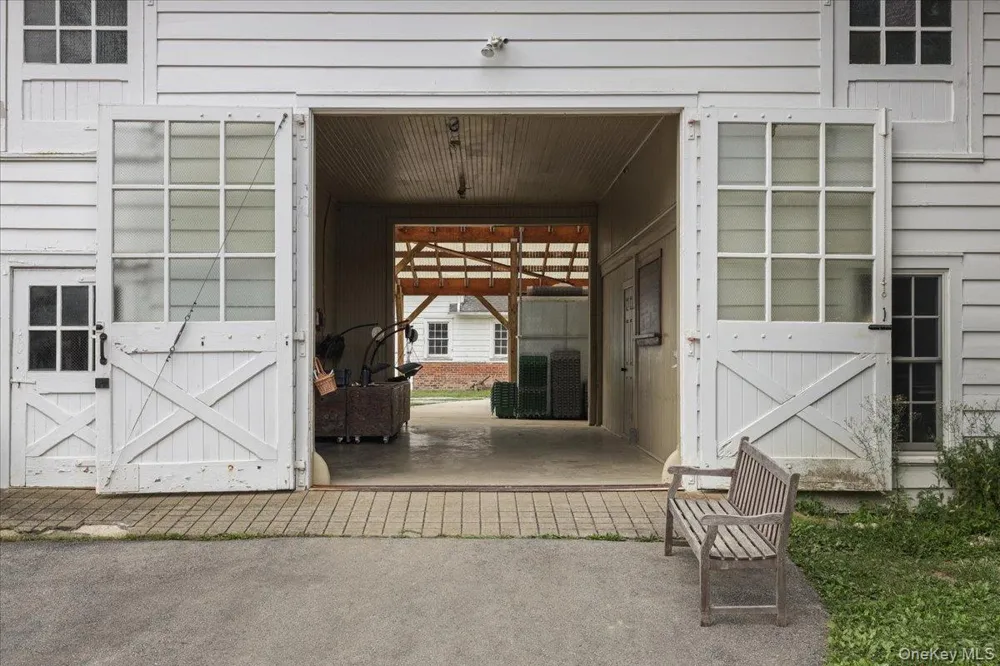 123-179 Sisters Hill Road Stanfordville, NY 12581