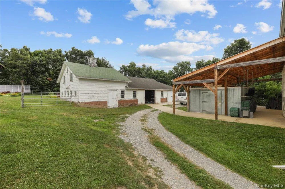 123-179 Sisters Hill Road Stanfordville, NY 12581
