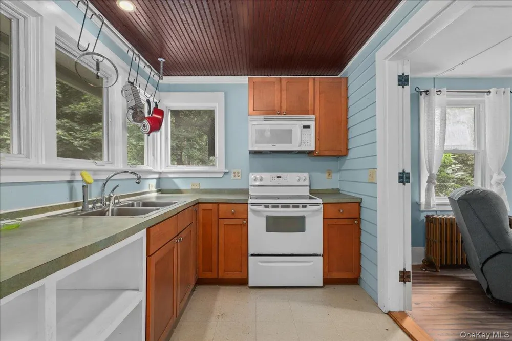 123-179 Sisters Hill Road Stanfordville, NY 12581