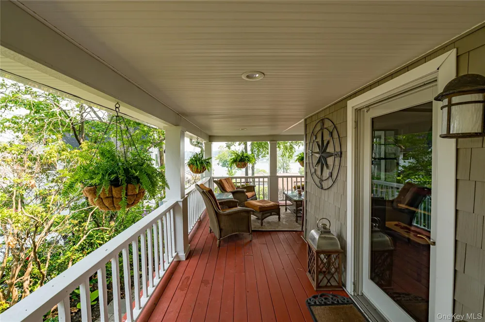 5 Harborview Lane Huntington, NY 11743
