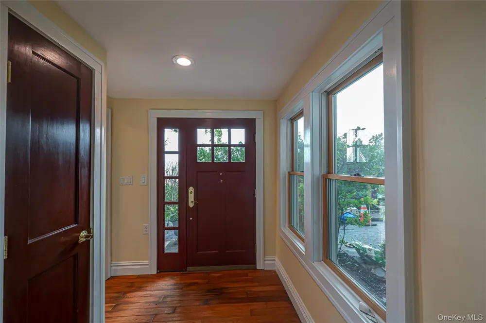 5 Harborview Lane Huntington, NY 11743
