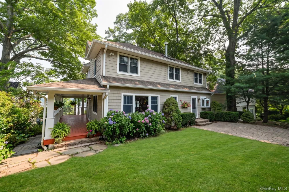 5 Harborview Lane Huntington, NY 11743