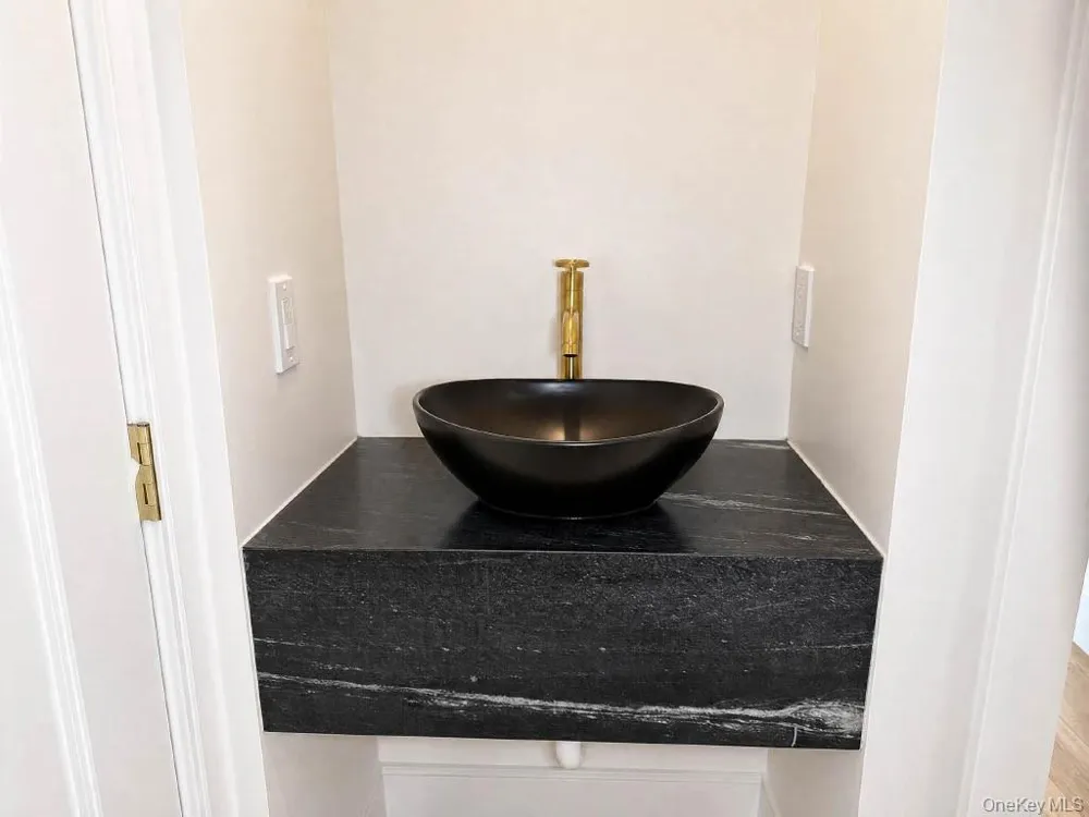 32 Virginia Avenue #101 Blooming Grove, NY 10950