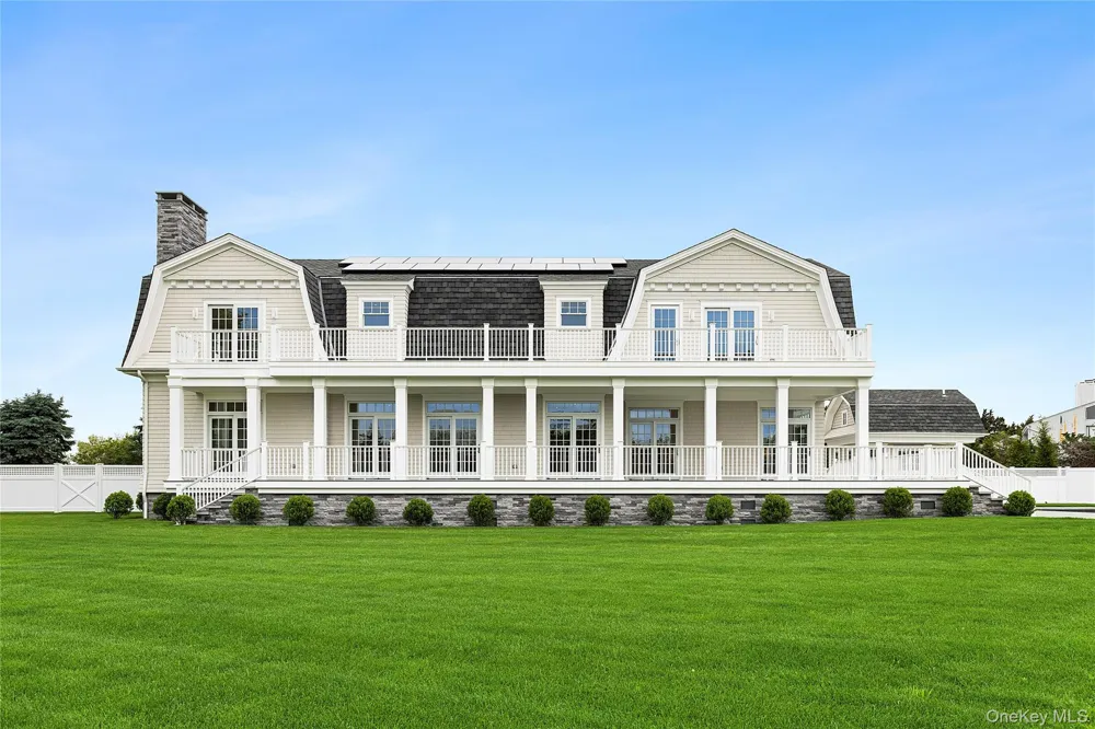 44 Club Lane Remsenburg, NY 11960