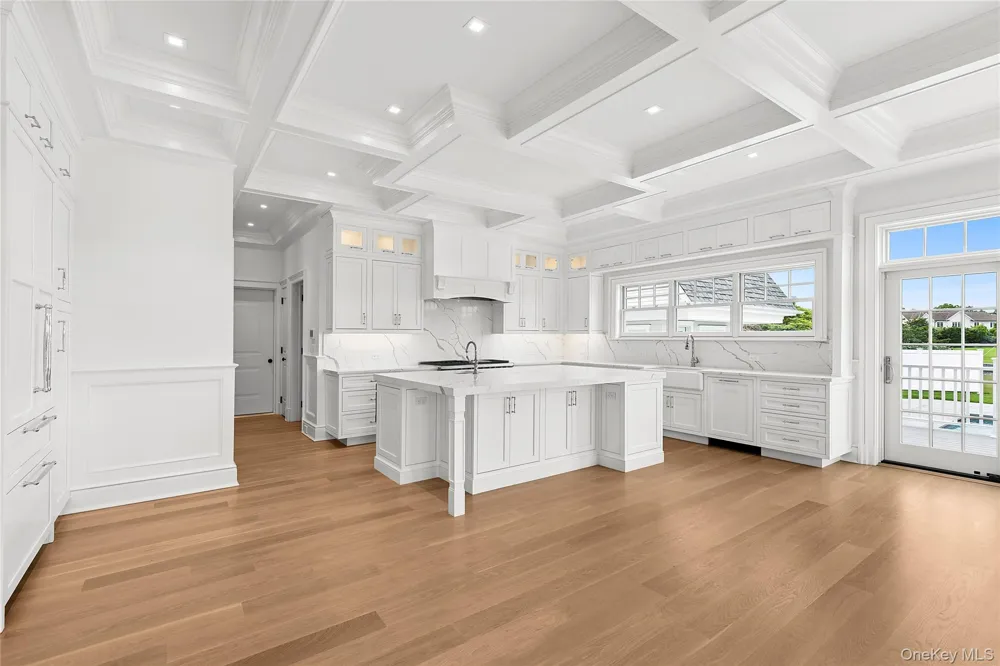 44 Club Lane Remsenburg, NY 11960
