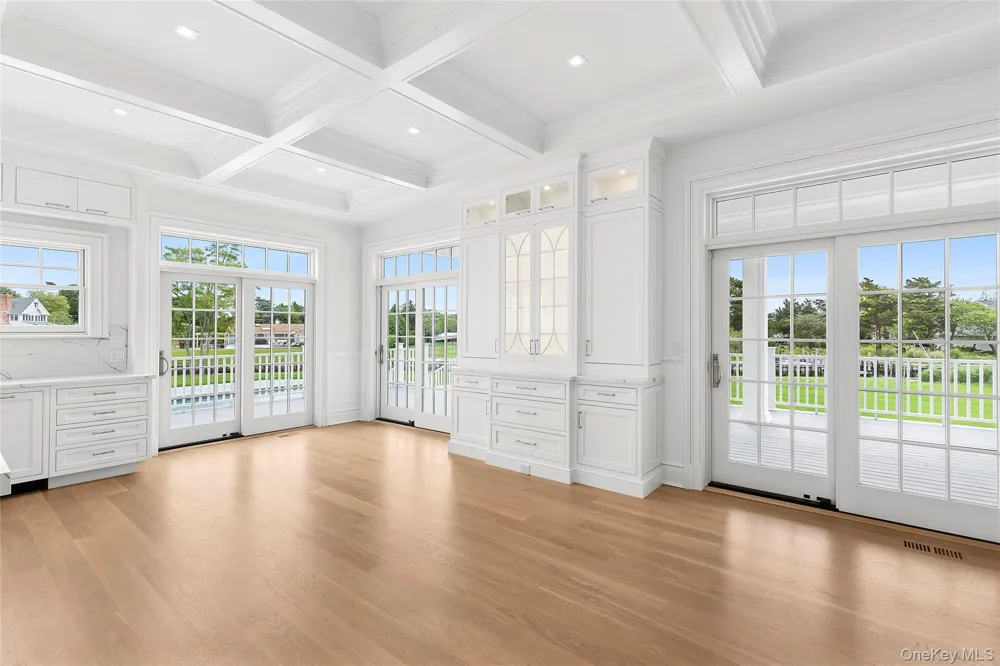 44 Club Lane Remsenburg, NY 11960