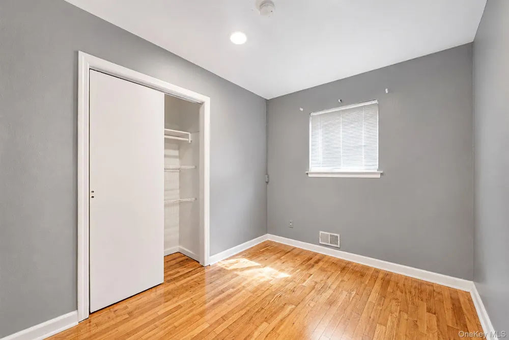 49 Eastern Avenue Deer Park, NY 11729