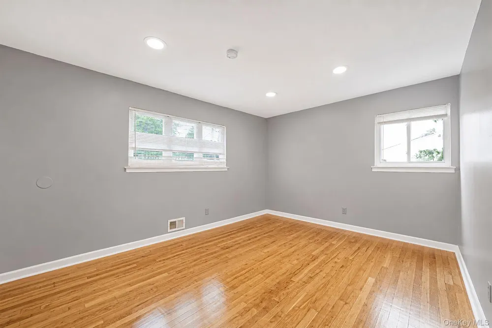 49 Eastern Avenue Deer Park, NY 11729