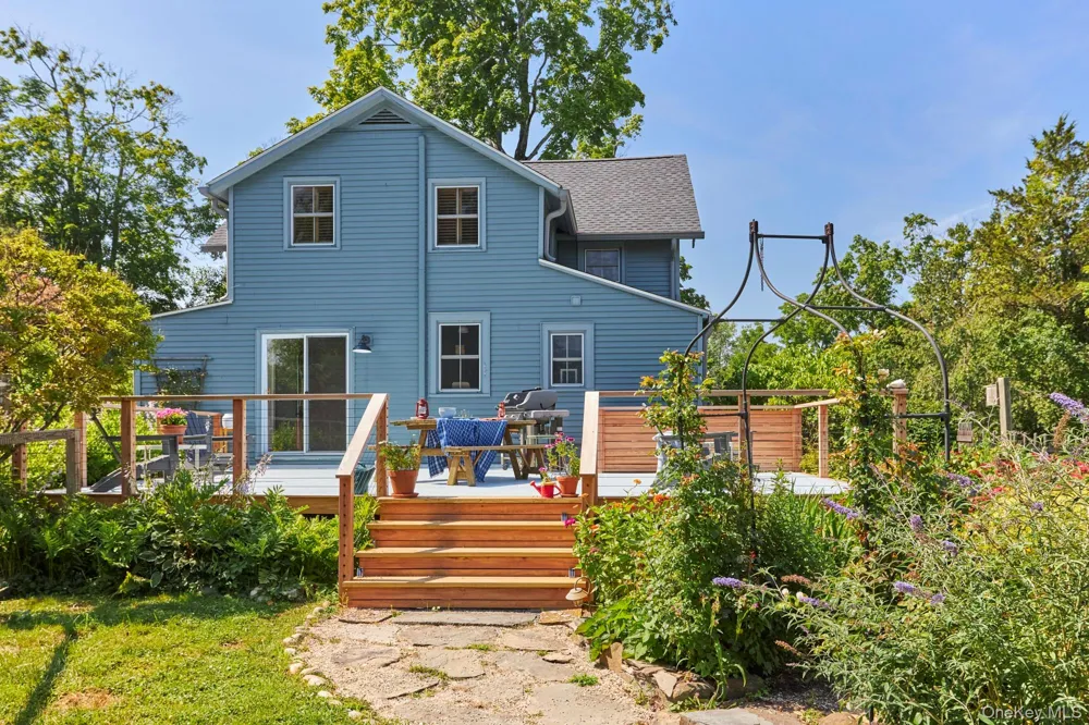 40 Young America Road Germantown, NY 12526