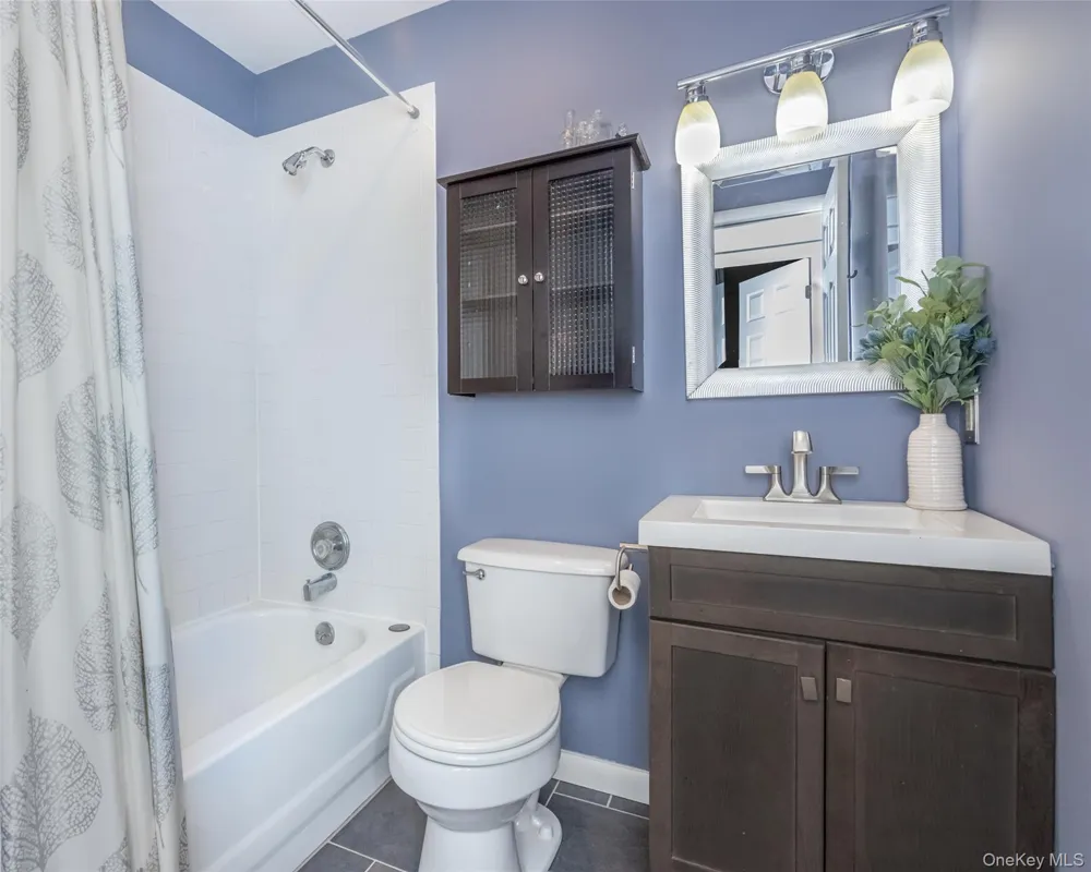 6 Hickory Hill Road New Paltz, NY 12561