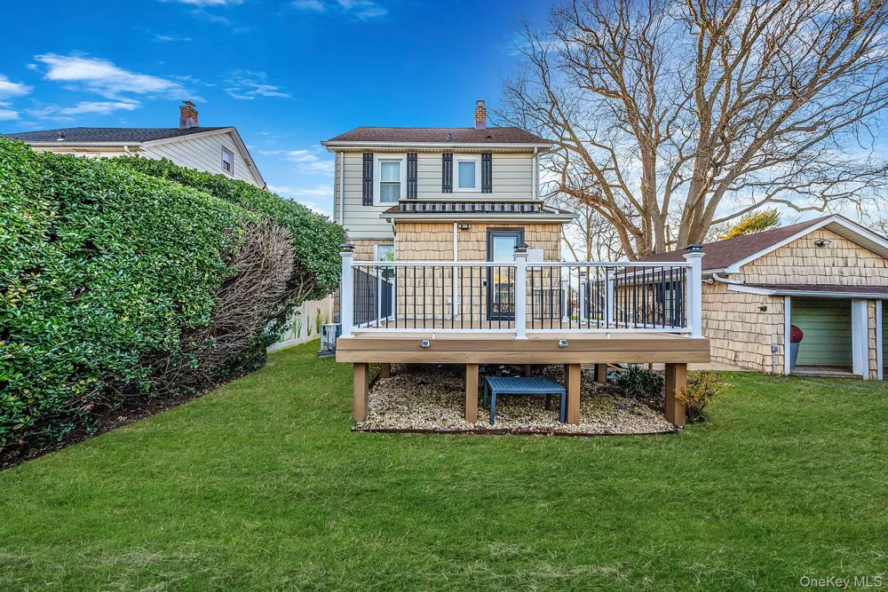 32 Everett Lynbrook, NY 11563