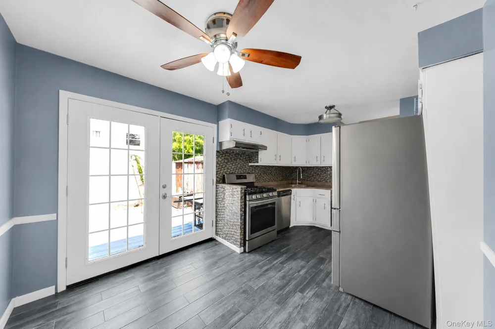 336 W 23rd Street Deer Park, NY 11729