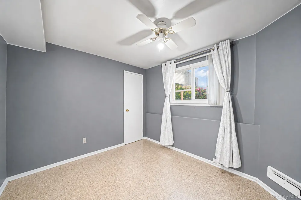 336 W 23rd Street Deer Park, NY 11729