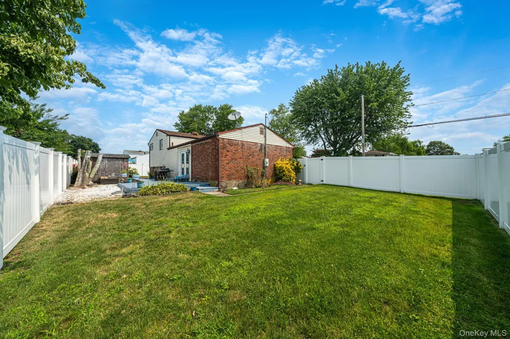 336 W 23rd Street Deer Park, NY 11729