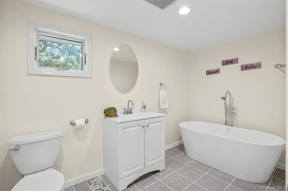 103 High Hill Road Athens, NY 12015