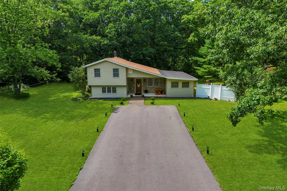 103 High Hill Road Athens, NY 12015