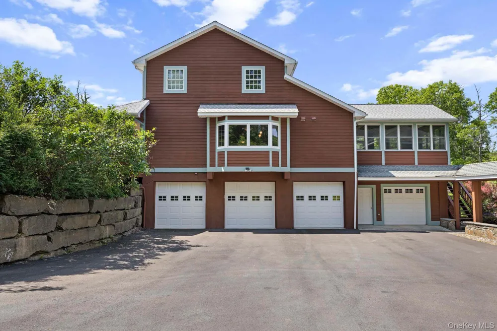 447 Shear Road Saugerties, NY 12477