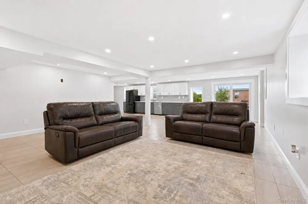 121 Marietta Avenue Hawthorne, NY 10532