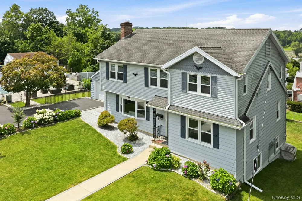 121 Marietta Avenue Hawthorne, NY 10532
