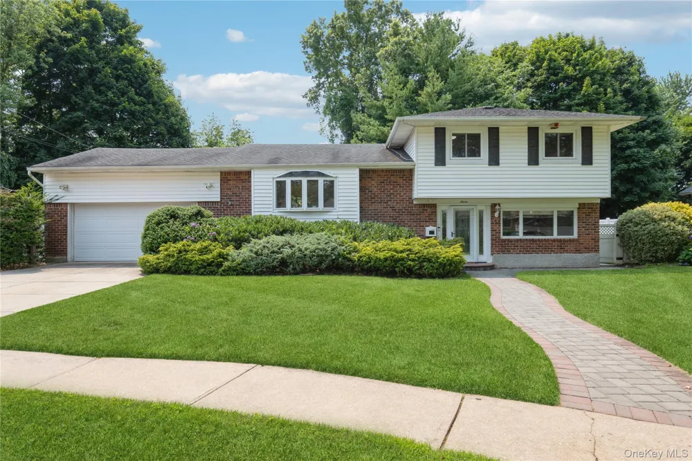 7 Ebb Court Commack, NY 11725
