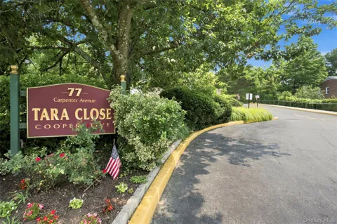77 Carpenter Avenue #3B