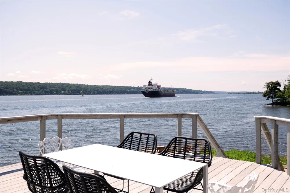 63 River Road Malden on Hudson, NY 12453