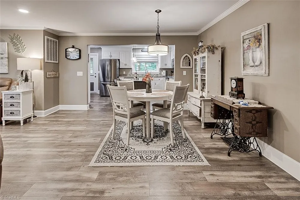 592 Morton Avenue Asheboro, NC 27205