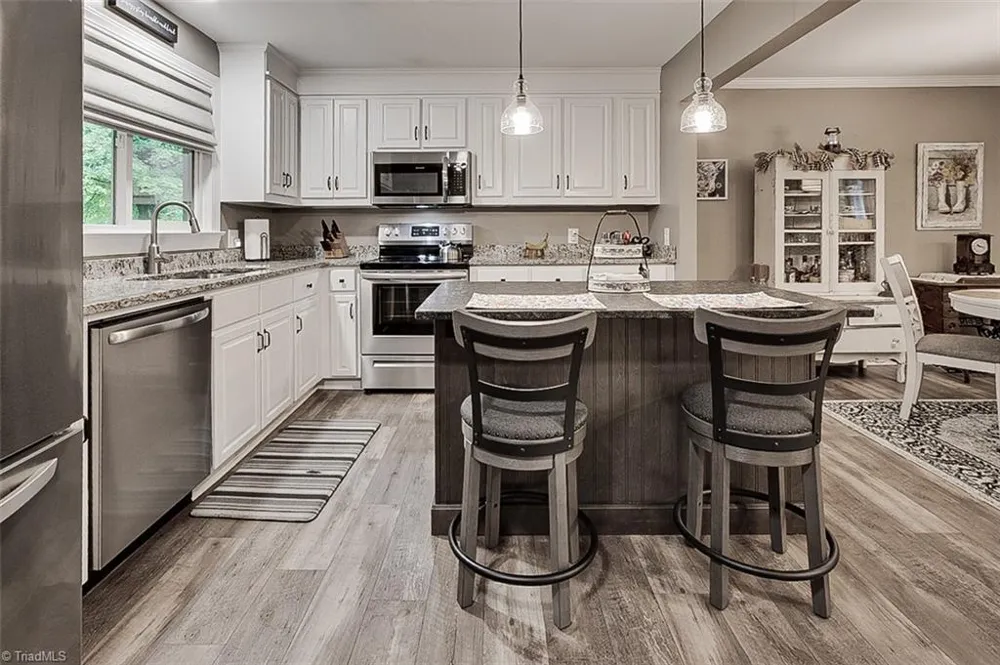 592 Morton Avenue Asheboro, NC 27205