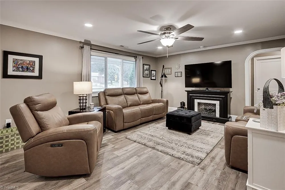 592 Morton Avenue Asheboro, NC 27205