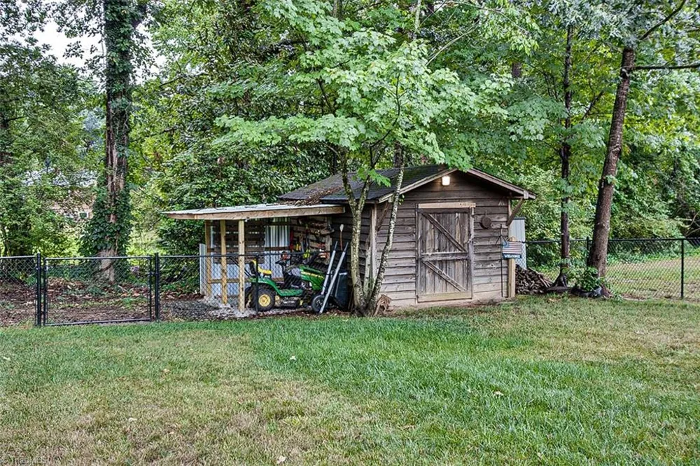 592 Morton Avenue Asheboro, NC 27205