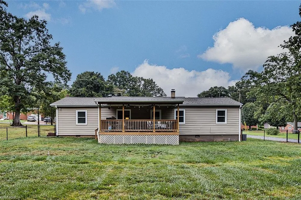 592 Morton Avenue Asheboro, NC 27205