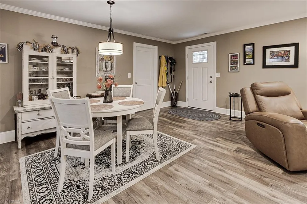 592 Morton Avenue Asheboro, NC 27205