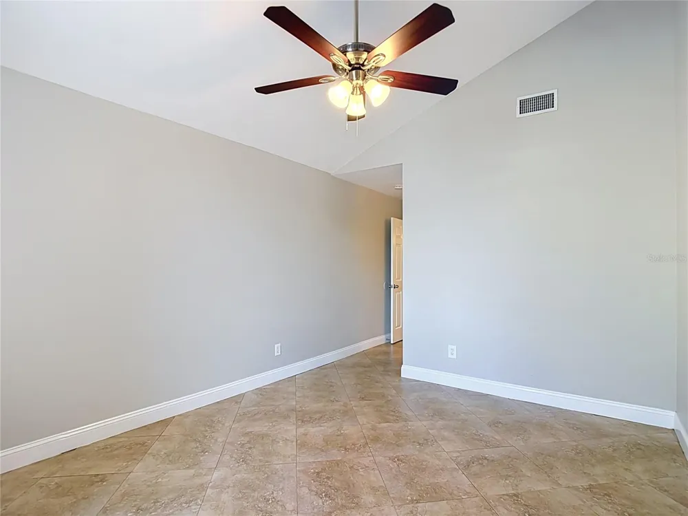1032 HARDWOOD DRIVE Valrico, FL 33596