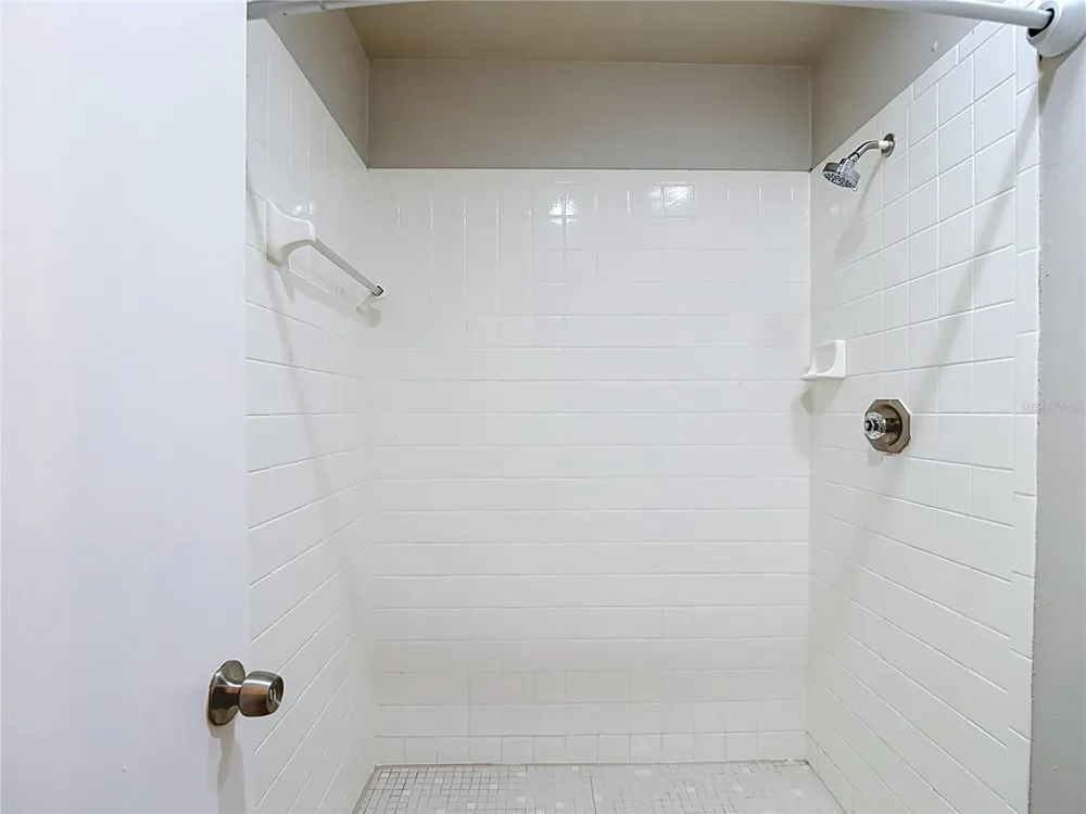 1032 HARDWOOD DRIVE Valrico, FL 33596