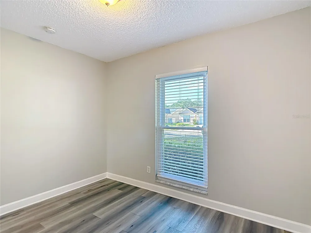 1032 HARDWOOD DRIVE Valrico, FL 33596