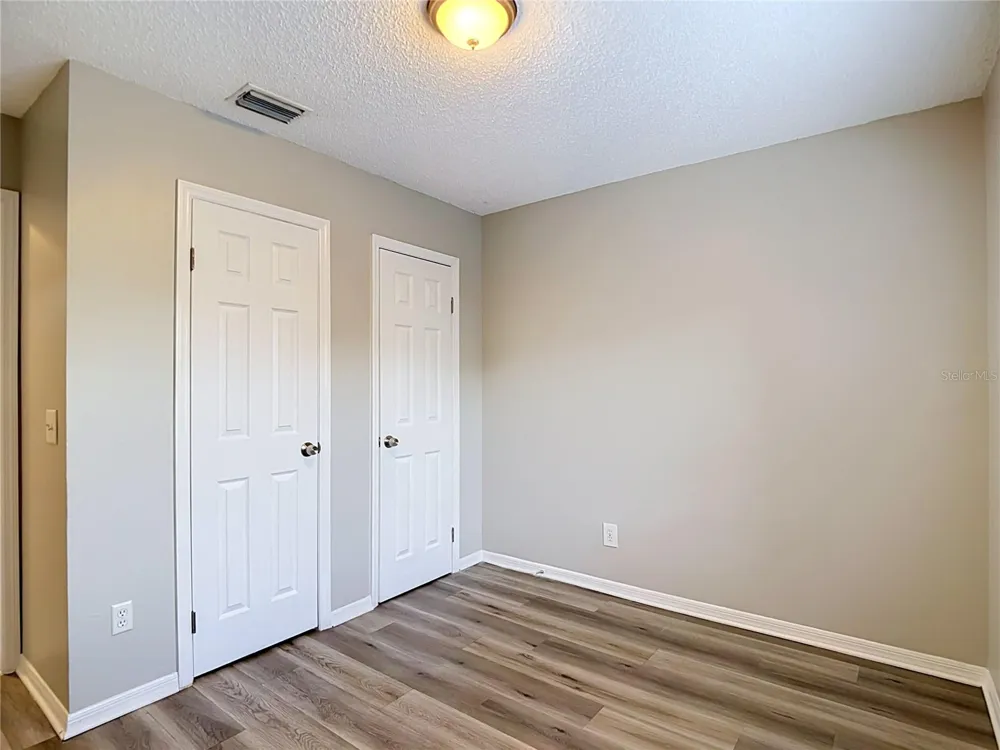 1032 HARDWOOD DRIVE Valrico, FL 33596