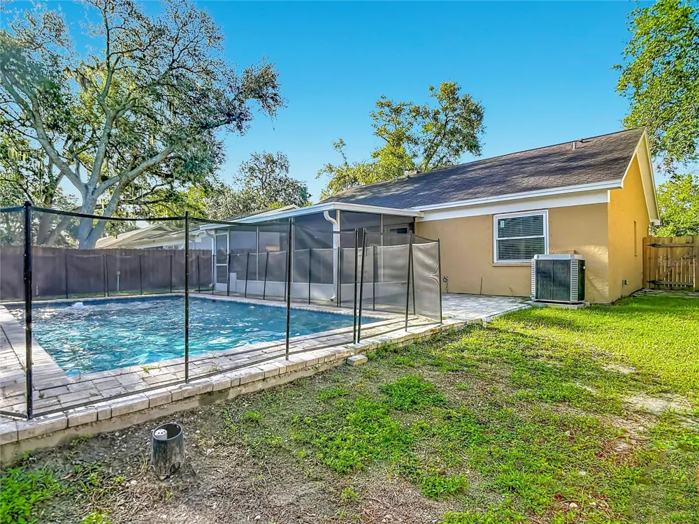 1032 HARDWOOD DRIVE Valrico, FL 33596